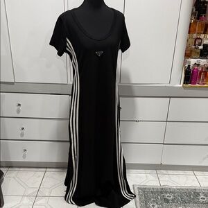 Chic Black and White Maxi Dress